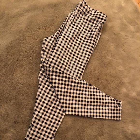 Forever 21 Pants - Forever 21 plus size gingham leggings